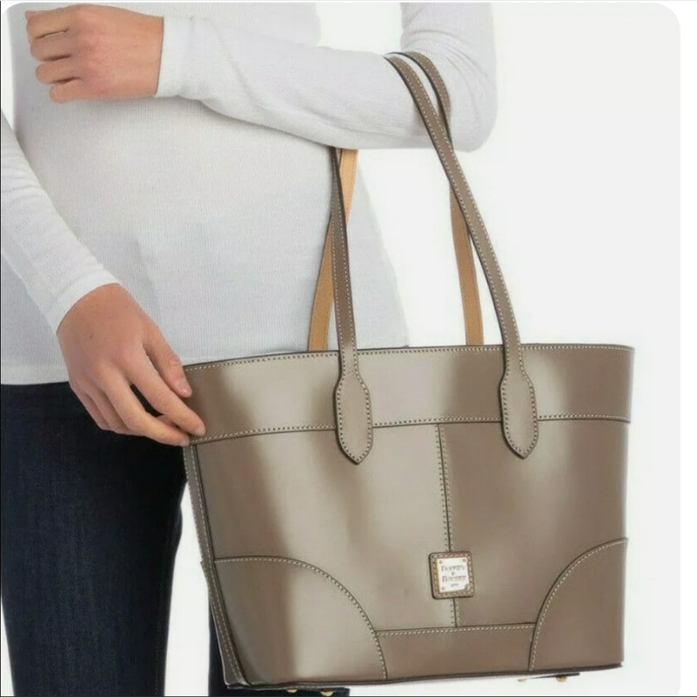 Brand new authenticate Dooney & Bourke Large Selleria Leather Tote Bag in Taupe